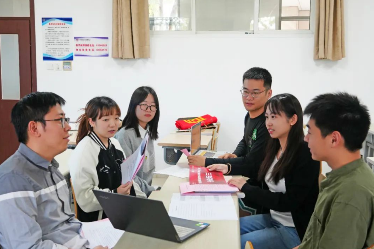 屏幕截图 2024-10-25 120018.png